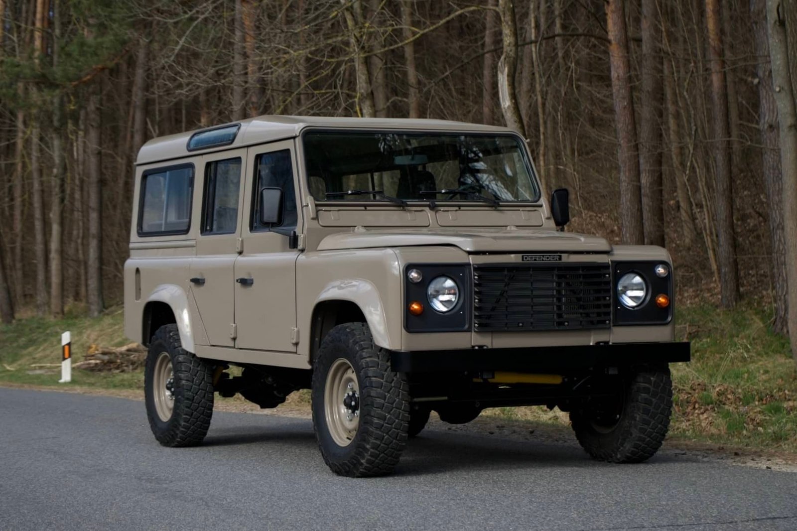 Arran Beige 1994 Defender 110 200tdi