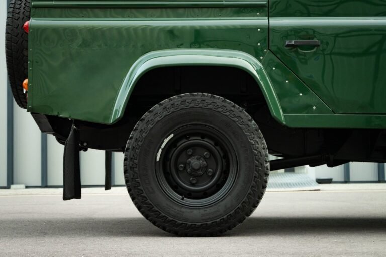 Coniston Green 1996 Defender 110 300tdi
