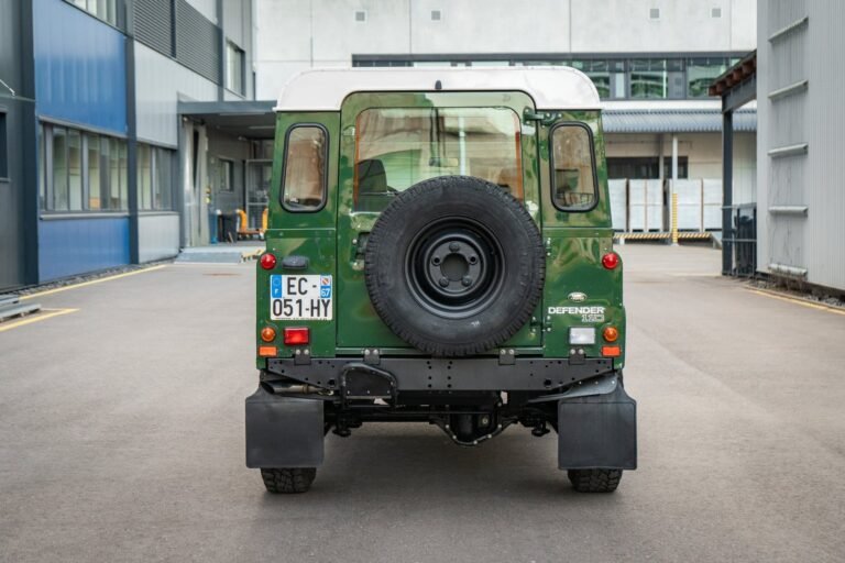 Coniston Green 1996 Defender 110 300tdi