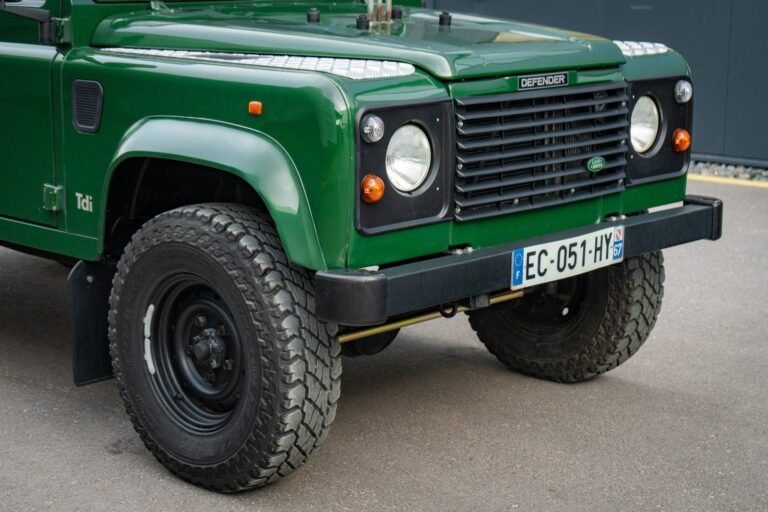 Coniston Green 1996 Defender 110 300tdi
