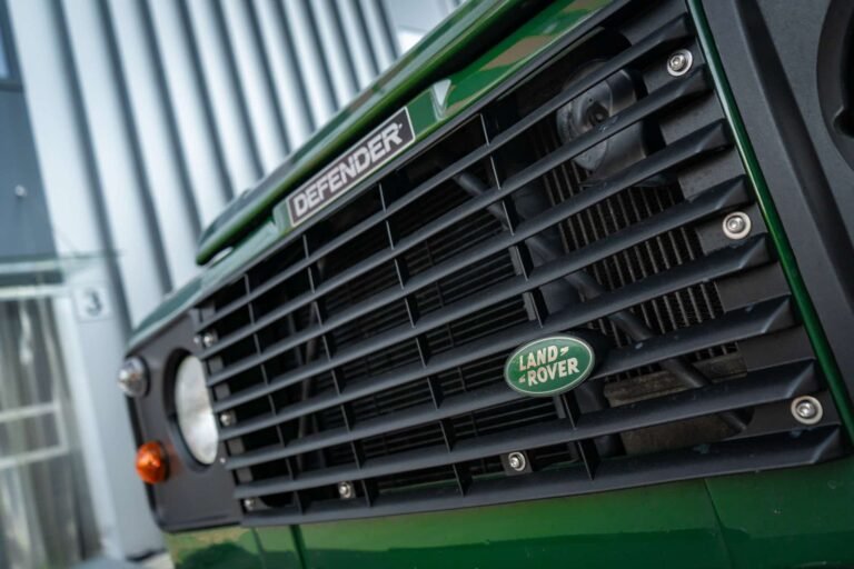 Coniston Green 1996 Defender 110 300tdi