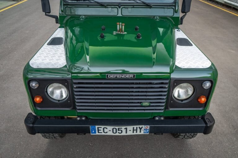 Coniston Green 1996 Defender 110 300tdi