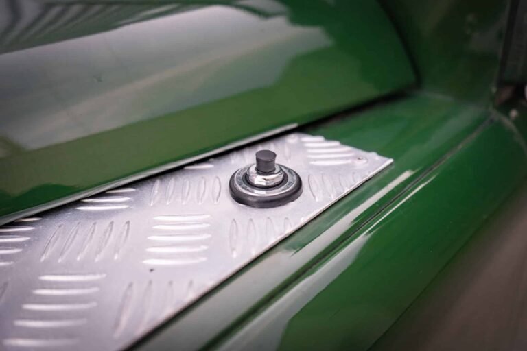 Coniston Green 1996 Defender 110 300tdi