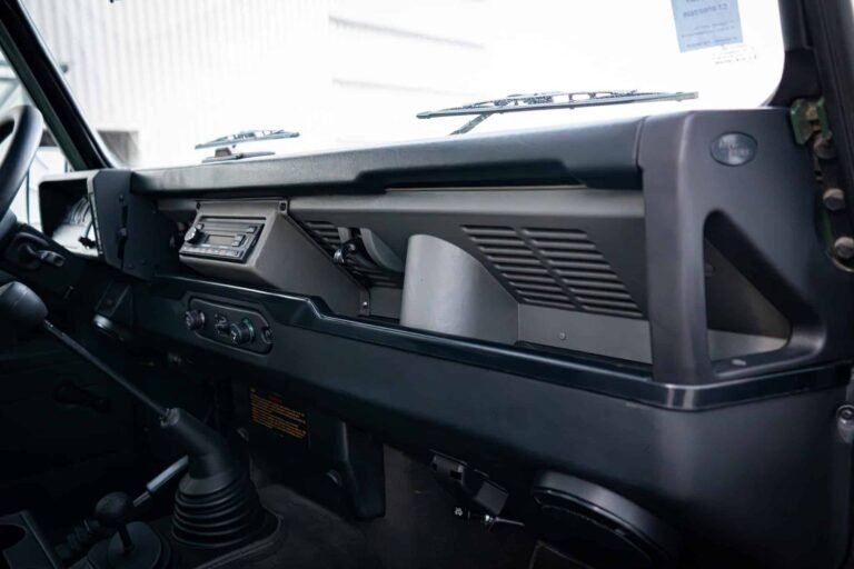 Coniston Green 1996 Defender 110 300tdi