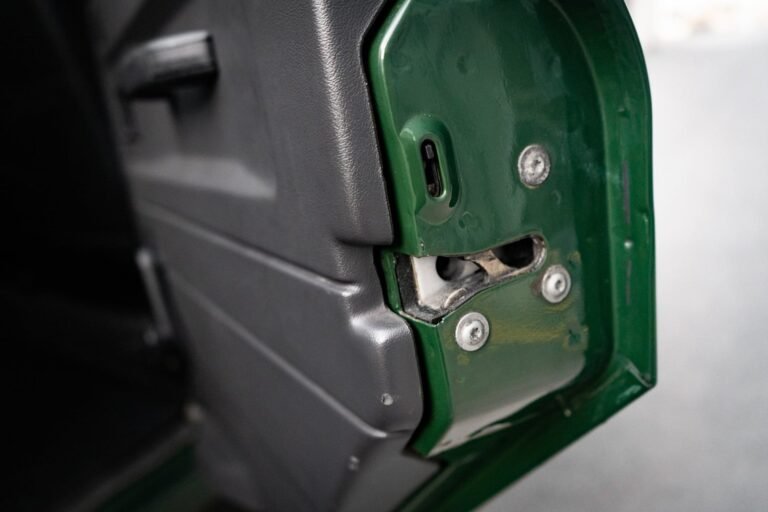 Coniston Green 1996 Defender 110 300tdi