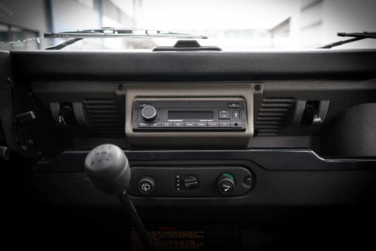Coniston Green 1996 Defender 110 300tdi
