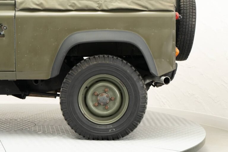 1999 Land Rover Defender 90 – Ex Italian Army ‘AR90’