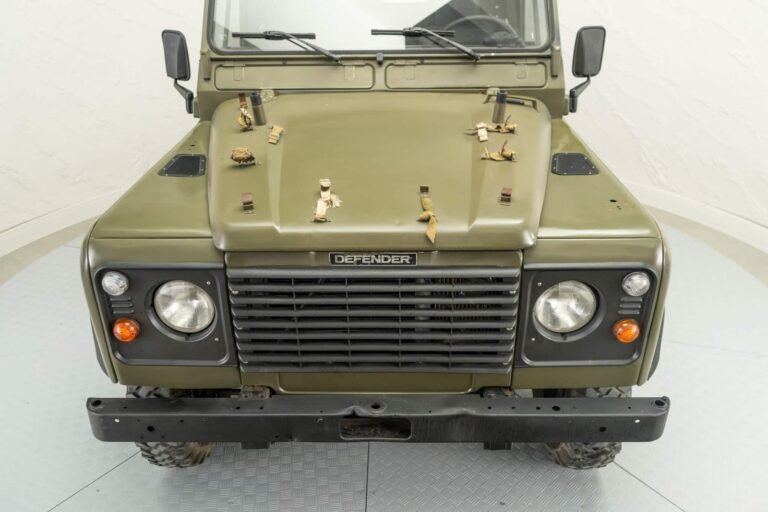 1999 Land Rover Defender 90 – Ex Italian Army ‘AR90’