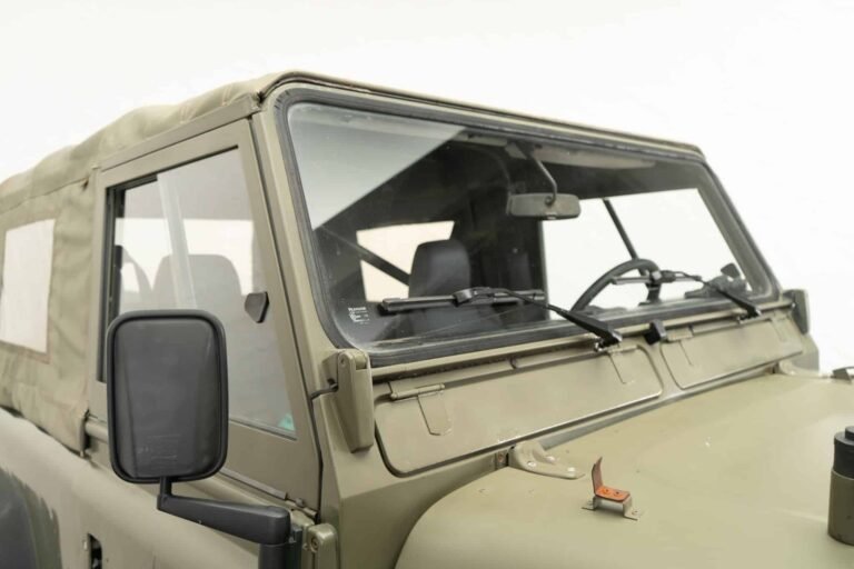 1999 Land Rover Defender 90 – Ex Italian Army ‘AR90’
