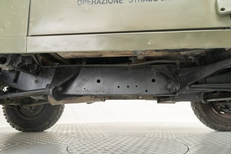 1999 Land Rover Defender 90 – Ex Italian Army ‘AR90’