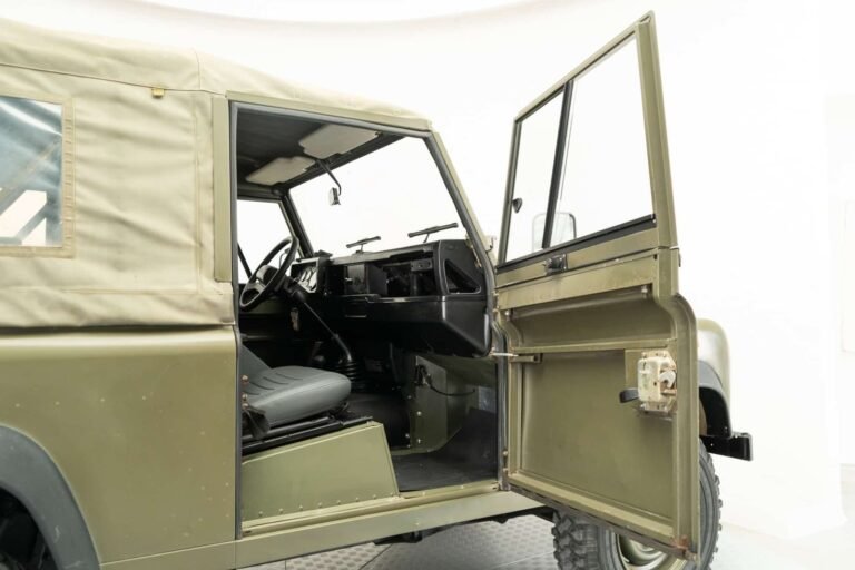 1999 Land Rover Defender 90 – Ex Italian Army ‘AR90’