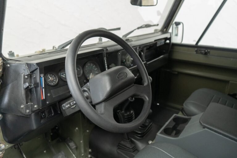 1999 Land Rover Defender 90 – Ex Italian Army ‘AR90’