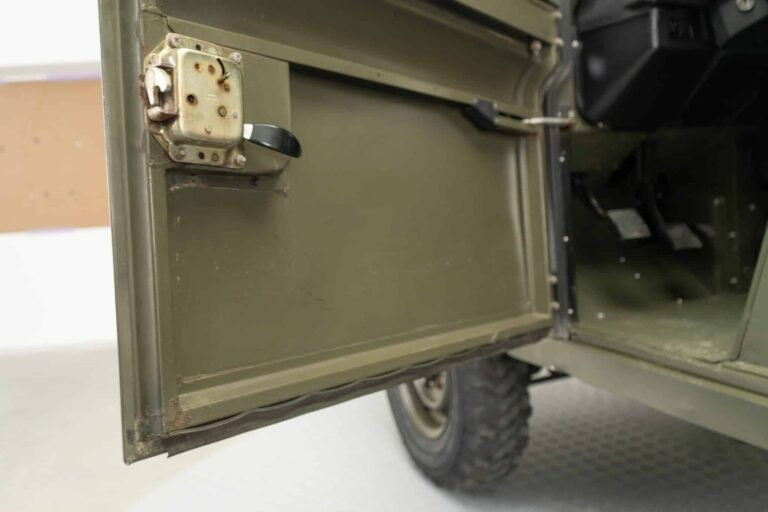 1999 Land Rover Defender 90 – Ex Italian Army ‘AR90’