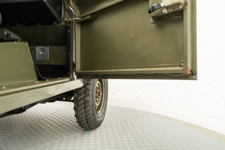 1999 Land Rover Defender 90 – Ex Italian Army ‘AR90’