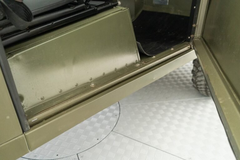 1999 Land Rover Defender 90 – Ex Italian Army ‘AR90’