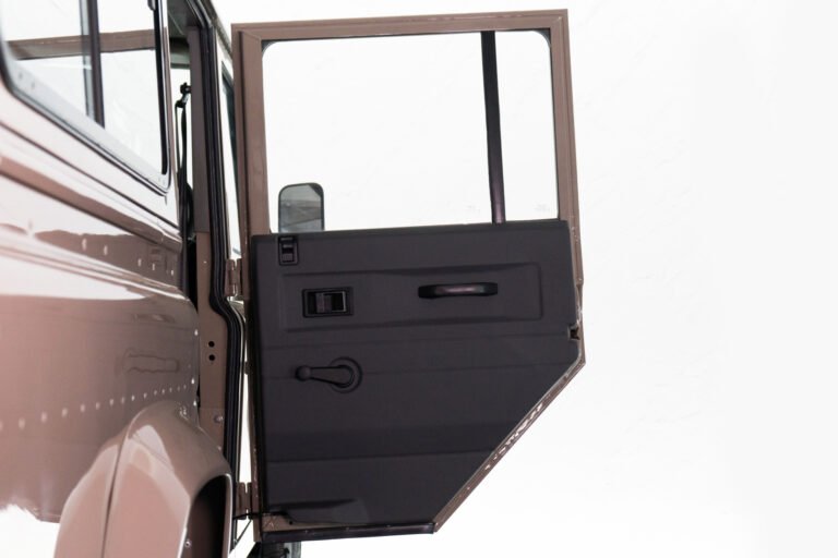 Arran Beige 1994 Defender 110 200tdi