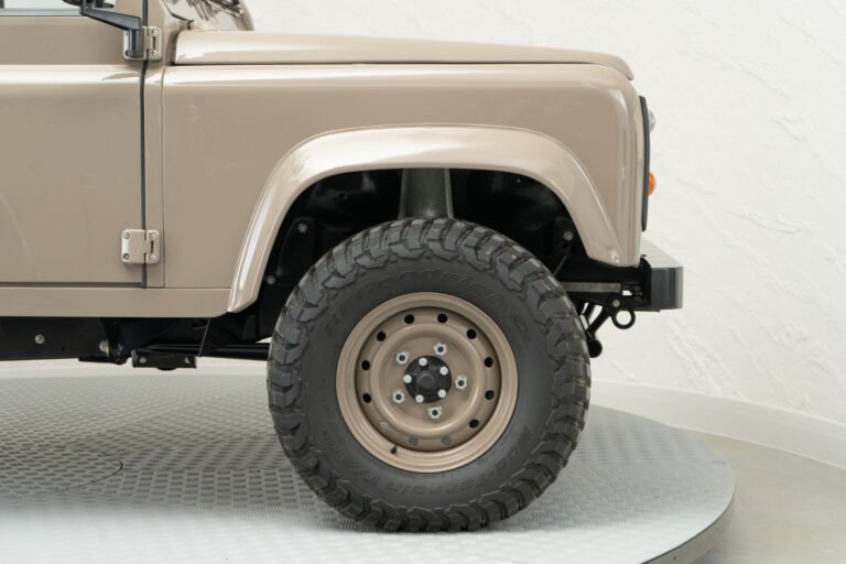 Arran Beige 1994 Defender 110 200tdi