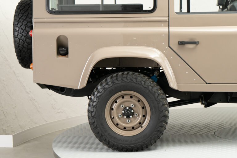 Arran Beige 1994 Defender 110 200tdi