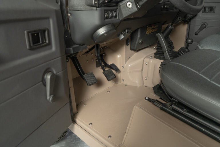 Arran Beige 1994 Defender 110 200tdi
