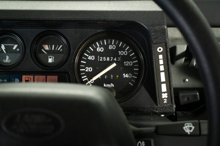Arran Beige 1994 Defender 110 200tdi