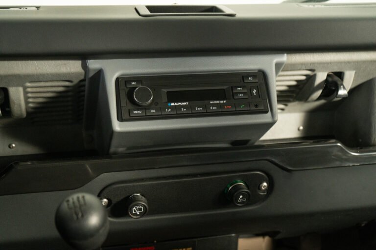 Arran Beige 1994 Defender 110 200tdi